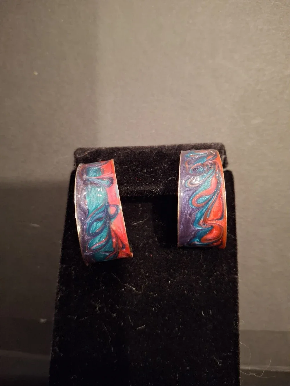 Colorful Swirl Hoop Earrings - Red, Teal & Purple Sarah Coventry - Picture 5 of 6